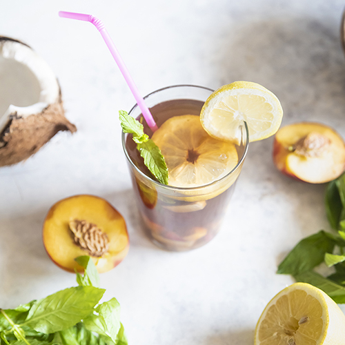 Tè bianco con pesche, cocco, limone e menta