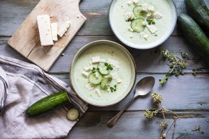 Zuppa fredda di cetrioli e feta