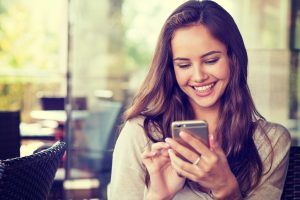 Hai bisogno di una pausa mentale? Evita il tuo smartphone