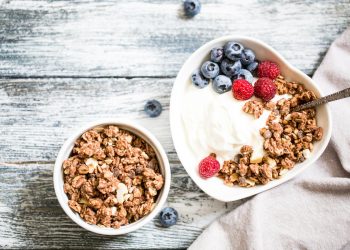 yogurt: proprietà, benefici e controindicazioni