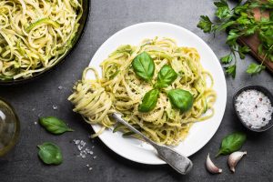 Carbonara vegetariana: la variante con zucchine