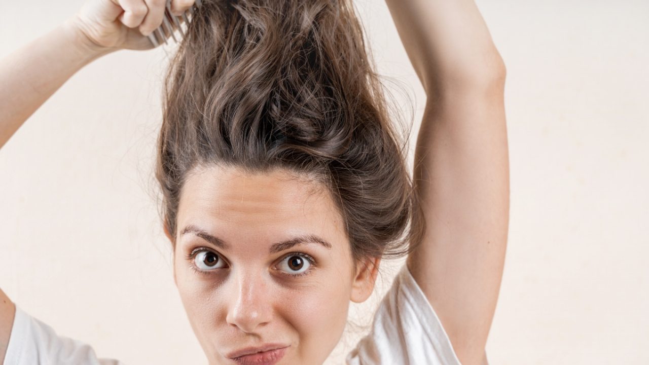 prevenire la caduta dei capelli in modo naturale