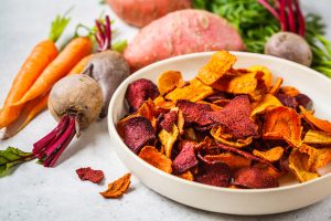 Chips: 5 idee light da sgranocchiare contro gli attacchi di fame