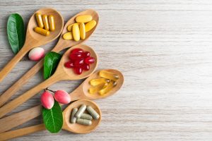 Integratori: non curano e non sostituiscono una dieta sana. Il decalogo del Ministero della Salute