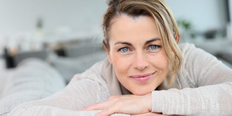 Menopausa: 5 cibi per contrastare i disturbi più comuni