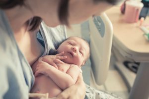 Il parto nella specie umana: a termine, pretermine, post-termine, abortivo
