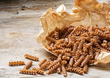 pasta: 3 consigli del nutrizionista per renderla più nutriente e salutare