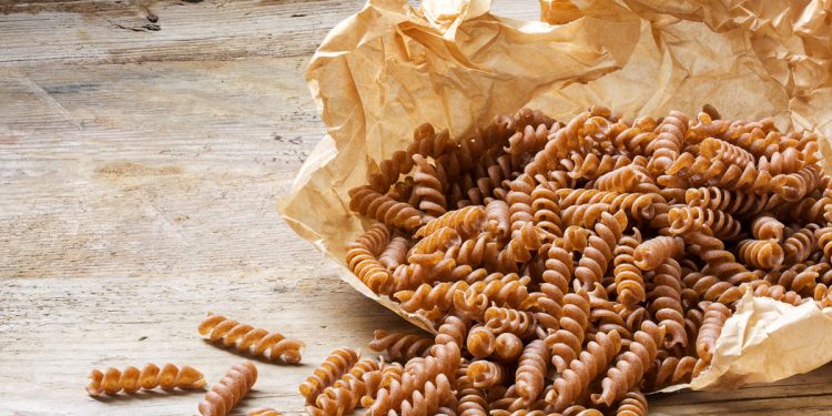 pasta: 3 consigli del nutrizionista per renderla più nutriente e salutare