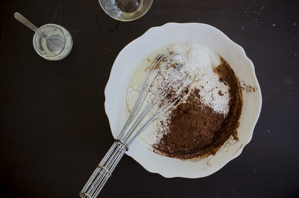 torta light cacao mescola farina