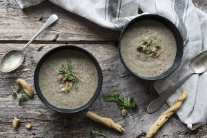 Vellutata di funghi: la ricetta della crema morbida