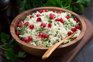 Cous cous? Sì, ma di cavolfiore! Come prepararlo e 3 idee per condirlo