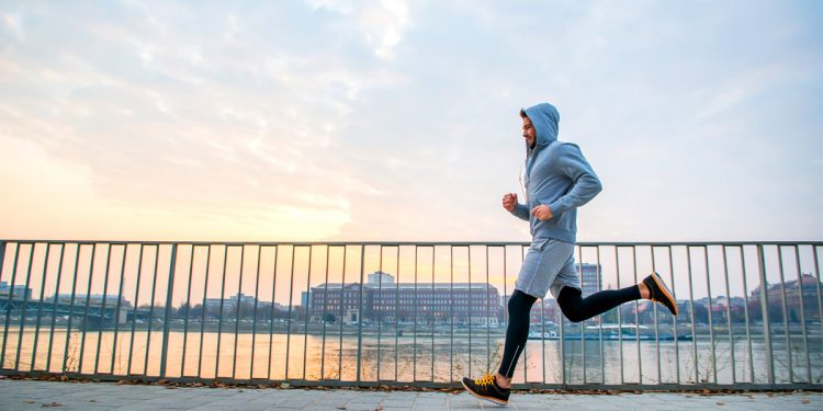 Maglie da running per correre anche col freddo: le idee da regalare e regalarsi