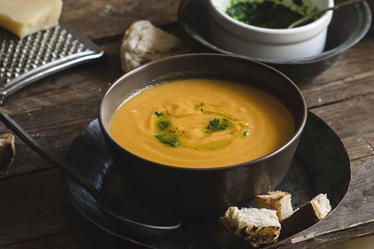 zuppe vellutate: zuppa di zucca patate cannellini