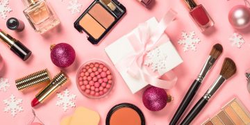 Natale 2019: 10 idee regalo per le beauty addicted