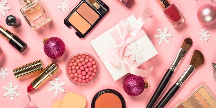 Natale 2019: 10 idee regalo per le beauty addicted