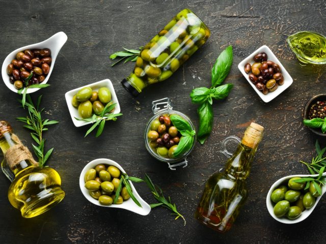 Olive Cosa Sono Le Varieta Beneficie E Valori Nutrizionali Melarossa