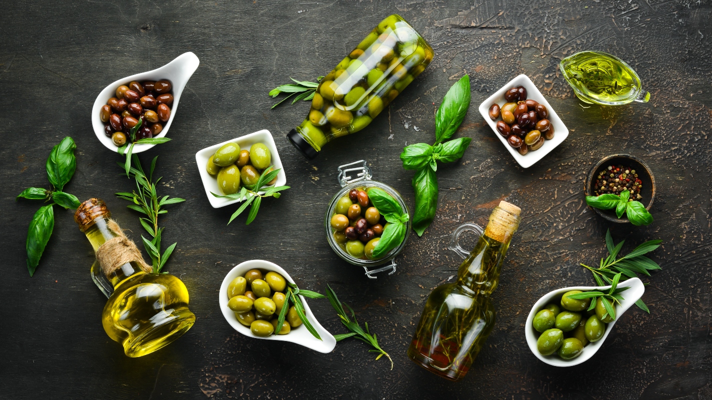 olive: storia, calorie, benefici, olive verdi e nere differenze, ricette