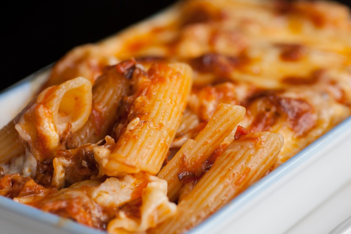 maccheroni al forno in salsa di olive