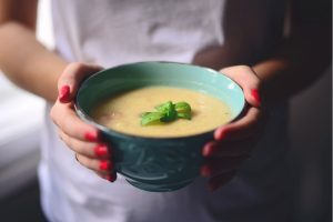 Dieta Mima Digiuno: cos’è, principi, benefici, esempio di menù, controindicazioni