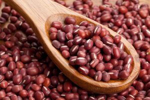 Hummus di fagioli azuki fatto in casa: la variante del classico hummus da provare