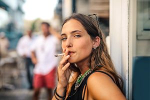 Fumo, rischi per la salute mentale: c’è un legame con la depressione