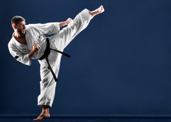 karate: cos'è, come funziona, storia, combattimento e benefici