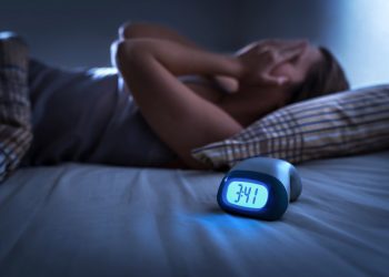 Sonno frammentato: aumenta il rischio di emicrania due giorni dopo