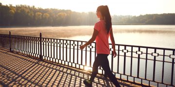Camminare ogni giorno: 5 benefici per la tua salute e la tua linea