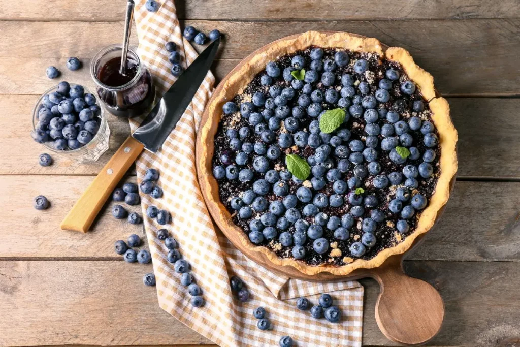 Crostata integrale con farina di segale e marmellata di mirtilli 1 crostata integrale con mirtilli