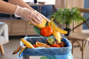 Nutrizione 7 Giornata nazionale contro lo spreco alimentare: i consigli e 3 ricette con gli scarti per smettere di buttare cibo