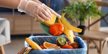 Giornata nazionale contro lo spreco: i consigli e 3 ricette con gli scarti per smettere di buttare cibo