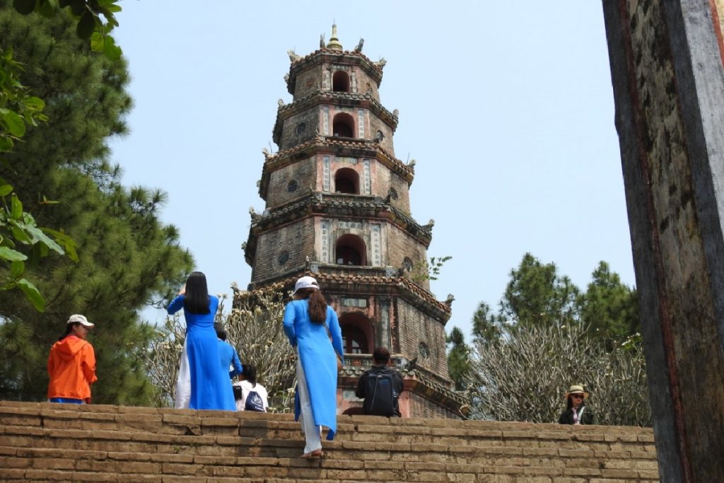 hue pagoda della signora celeste 1