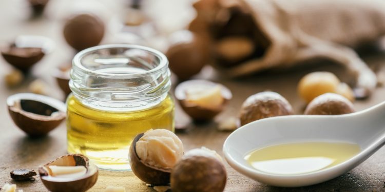 noci di macadamia: storia, benefici, valori nutrizionali e usi alternativi e in cucina