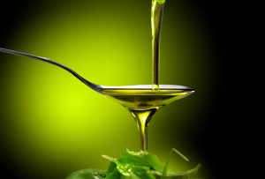 Olio extravergine: il 64% degli italiani non vi rinuncerebbe mai
