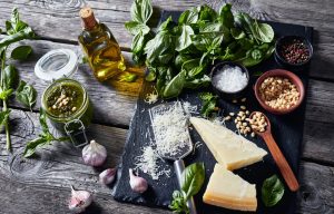 Pinoli: cosa sono, proprietà, valori nutrizionali, benefici e usi in cucina