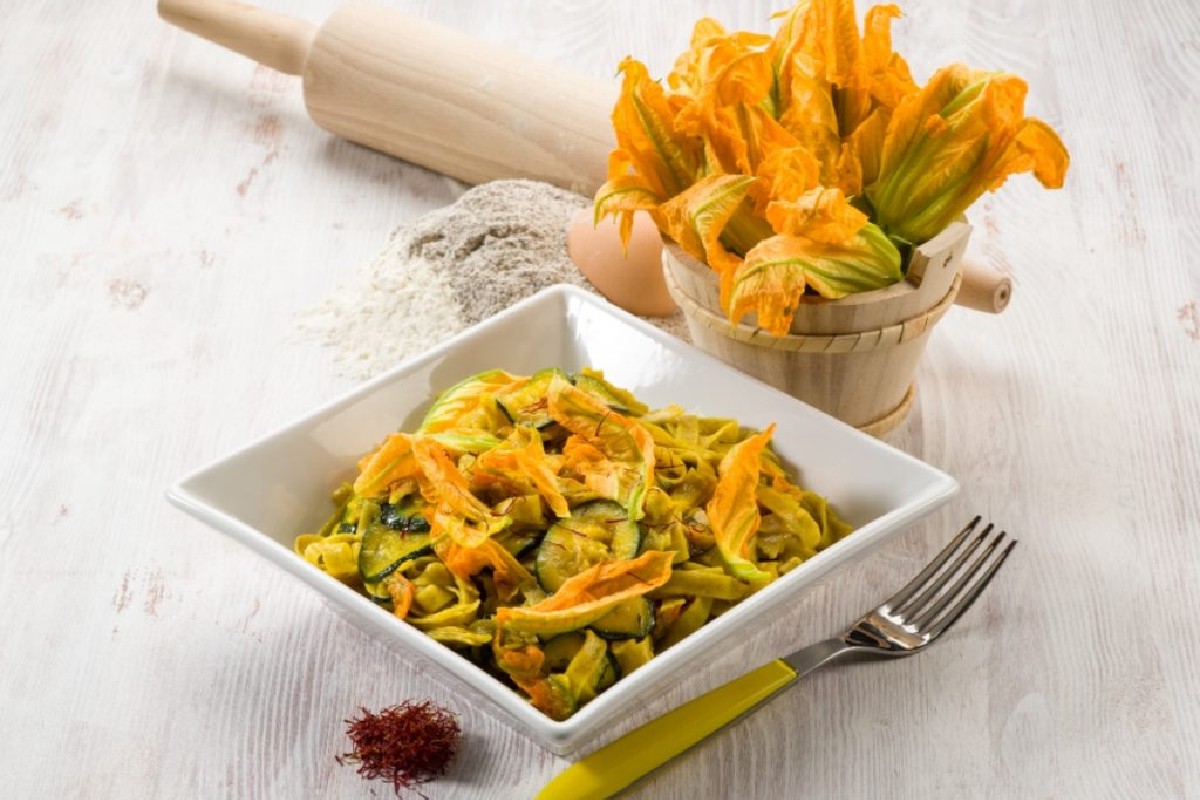 tagliolini zucchine e zafferano