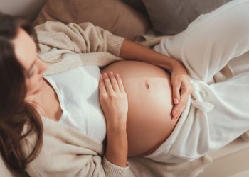 Coronavirus in gravidanza e allattamento: come comportarsi