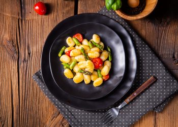 gnocchi asparagi pomodorini 1