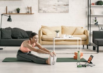 Home fitness: 10 programmi di Melarossa per allenarti a casa