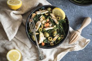 Insalata di agretti: la ricetta con pollo