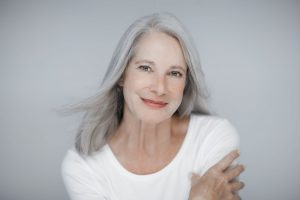 Menopausa: cos’è, sintomi, integratori e cosa mangiare