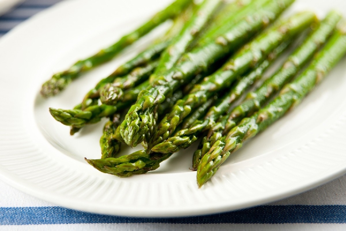 asparagi burro e parmigiano