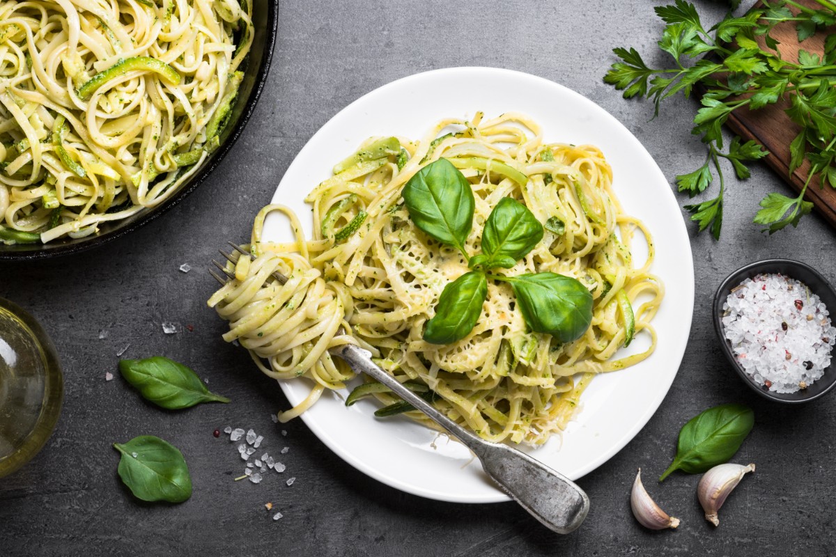 carbonara vegetariana con zucchine