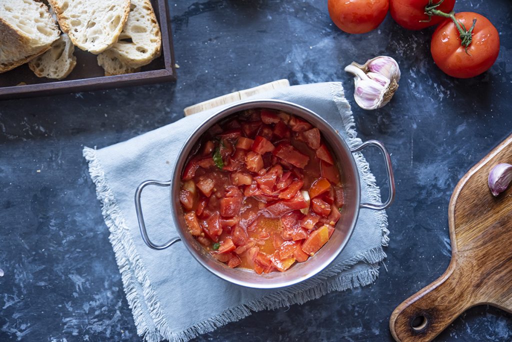 pappa al pomodoro olio sale pepe tre