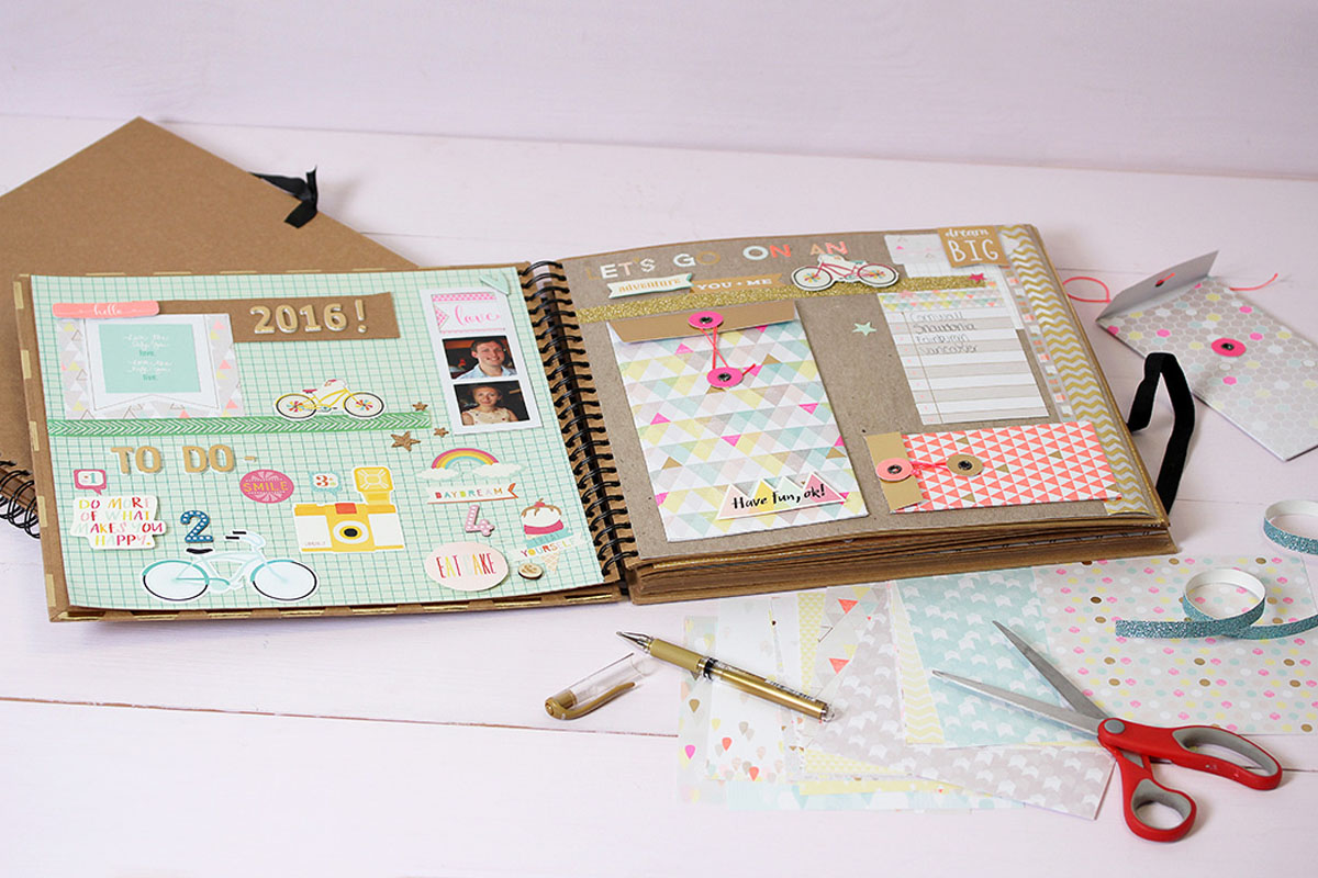 Scrapbooking Lalbum Dei Ricordi Felici Contro Lisolamento Melarossa