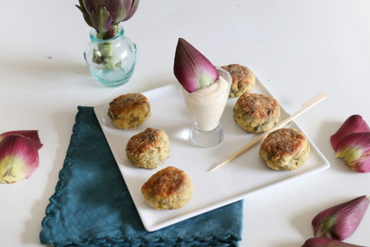 Yogurt greco: polpette di tacchino light e salsa allo yogurt