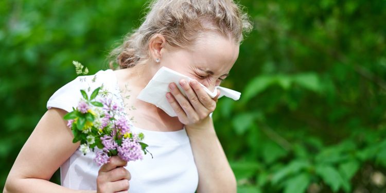 Allergie stagionali: 2 litri d’acqua al giorno aiutano a contrastarle