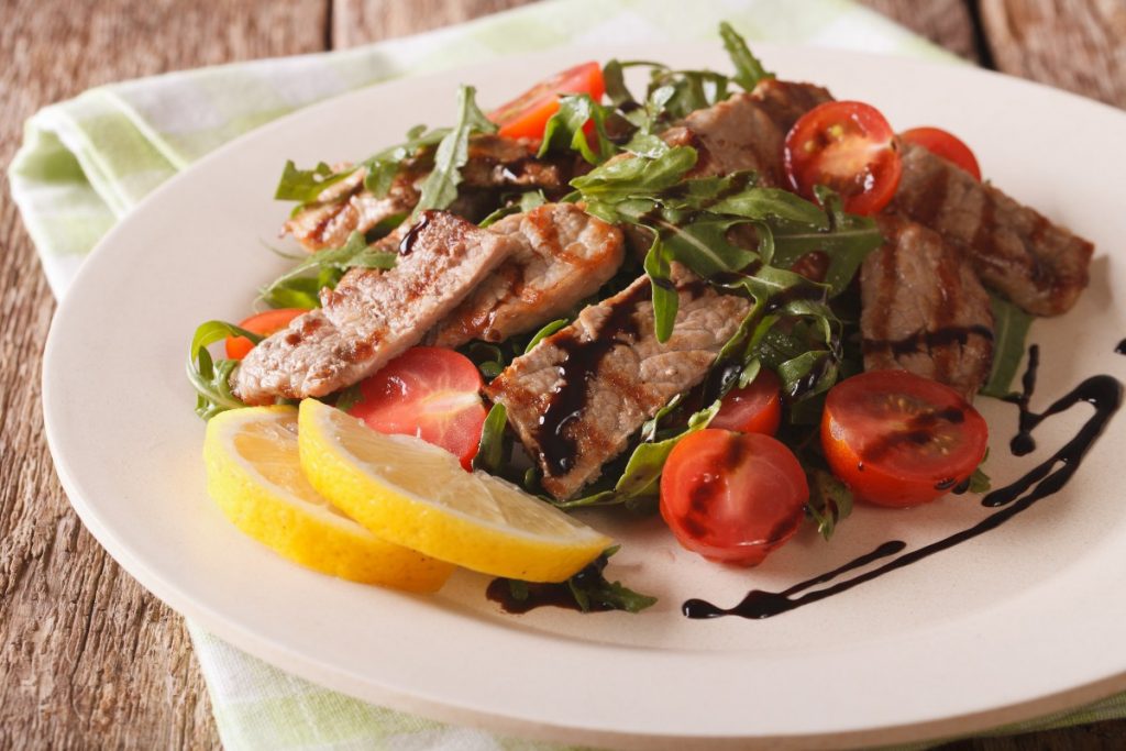 Straccetti con rucola e pachino: una ricetta facile e leggera 3 straccetti rucola e pachino