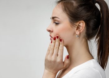 denti sensibili cause