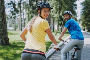 Giornata Mondiale della bicicletta: 3 buoni motivi per pedalare, in strada, a casa e in acqua
